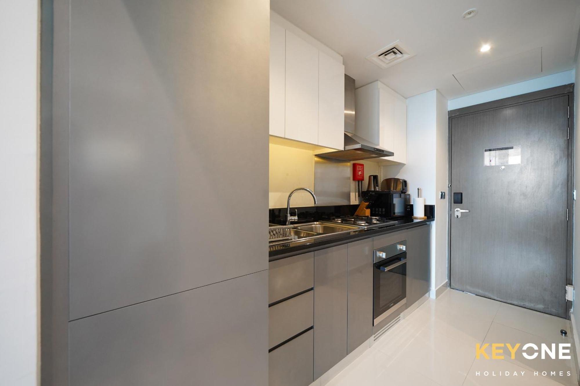 Sleek Studio In Prive With Stunning Canal View 迪拜 外观 照片